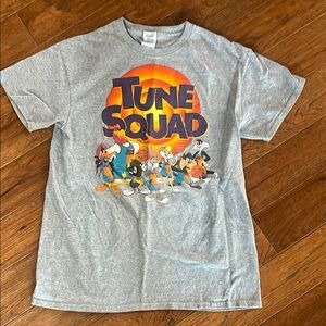 Delta Gray and Orange TUne Graphic T-Shirt
men’s space jam